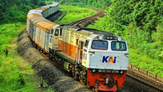 Angkutan Perkebunan KAI Tembus 521.698 Ton, Menopang Kebutuhan Masyarakat Jelang Natal dan Tahun Baru