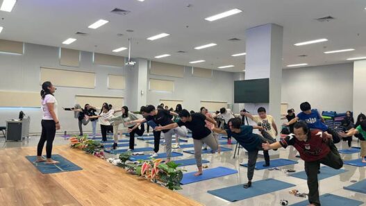 Dukung Kesehatan Mental Mahasiswa, BINUS @Malang Gelar Reset & Recharge: Mindfulness Yoga for Campus Life