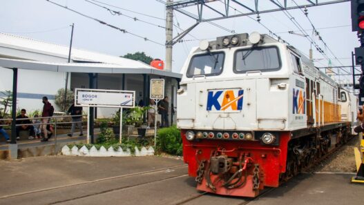 Hari Pertama Angkutan Nataru, 8.591 Pelanggan Gunakan KA Lokal Pangrango dan Siliwangi