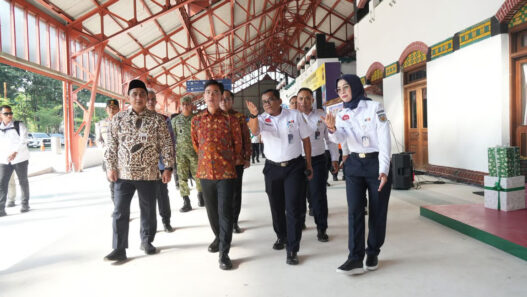 Kunjungan Wakil Presiden RI di Stasiun Semarang Tawang Pastikan Layanan Berjalan Optimal