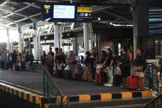 Volume Keberangkatan Penumpang KA Jarak Jauh Diprediksi Tumbuh 15%, Ini Persiapan Stasiun Yogyakarta Sambut Nataru 2025/2026