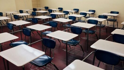 Pertimbangan Memilih Sekolah yang Tepat untuk Anak bagi Orang Tua Modern