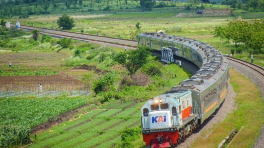 KAI Daop 1 Jakarta Catat Enam Kejadian Pohon Tumbang Sepanjang 2025, Seluruhnya Berhasil Ditangani dengan Cepat