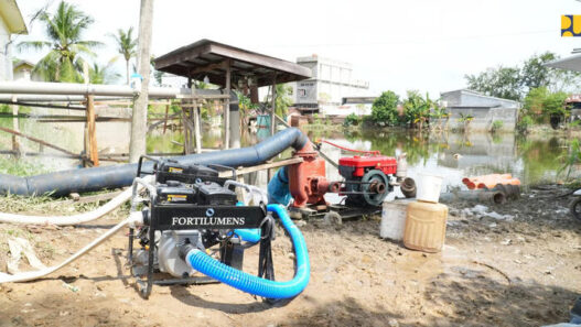 Presiden Prabowo Apresiasi Dedikasi Petugas dan Relawan di Lapangan, Komitmen Kementerian PU Terus Bekerja Pulihkan Infrastruktur Terdampak Sesuai Arahan