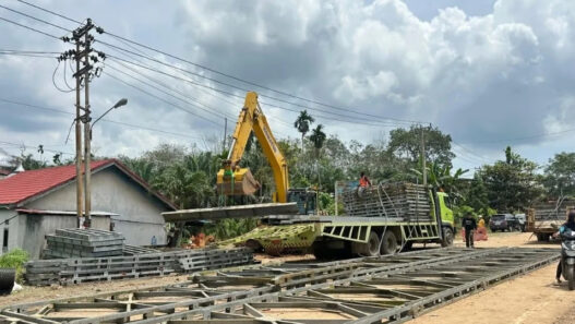 Krakatau Steel Group Siap Suplai Material Baja untuk Pembangunan Jembatan Bailey di Wilayah Bencana Sumatera