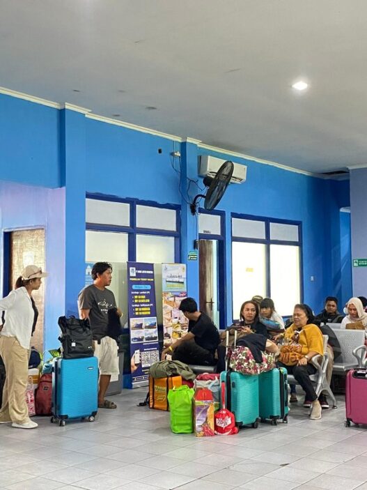 Pelindo Multi Terminal Lembar Layani Puluhan Ribu Penumpang Selama Nataru 2025/2026