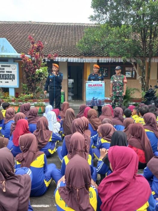 Kecelakaan di Perlintasan Menurun, Daop 4 Semarang Terus Tingkatkan Keamanan dan Keselamatan di Perlintasan Sebidang