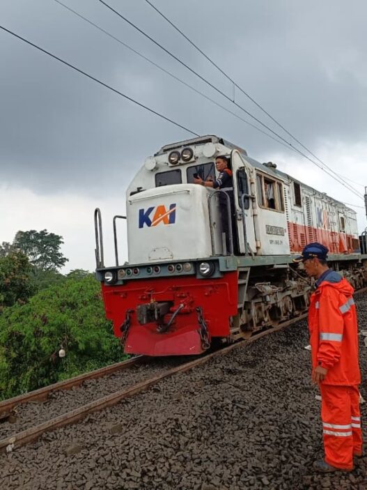 Kedua Jalur KA di Tigaraksa Kembali Normal, KAI Daop 1 Jakarta Pastikan Keselamatan dan Kelancaran Perjalanan Kereta Api