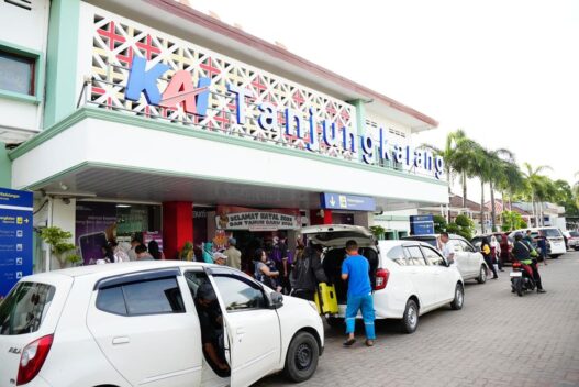 KAI Divre IV Tanjungkarang Tutup Posko Angkutan Nataru 2025/2026, Jumlah Penumpang Meningkat 15 Persen