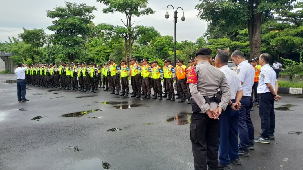 Pastikan Kondisi Keamanan Stasiun Aman dan Terkendali, KAI Services Gelar Pembinaan Petugas Keamanan di Wilayah Regional 6 Yogyakarta