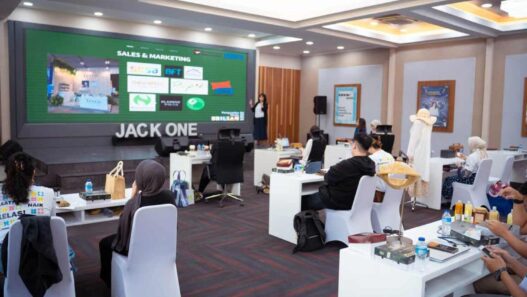 Seminar dan Workshop Pengusaha Muda Brilian BRI Region 6/Jakarta 1 Dorong Lahirnya Entrepreneur Tangguh dan Inovatif