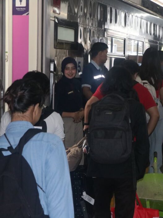 Libur Panjang Imlek 2026: Ketepatan Waktu Capai 99%, KAI Daop 9 Jember Catat Kinerja Positif