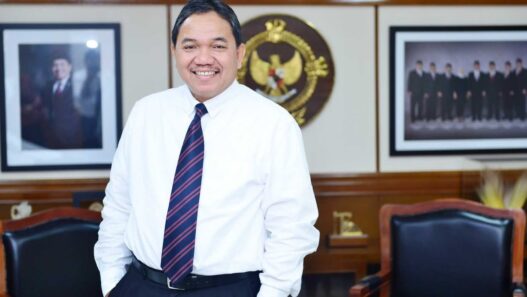 Achsanul Qosasi Kawal Langsung Ujian Doktor Dosen UNIBA Madura, Tegaskan Komitmen Mutu Akademik