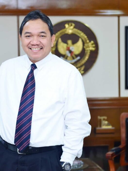 Achsanul Qosasi Kawal Langsung Ujian Doktor Dosen UNIBA Madura, Tegaskan Komitmen Mutu Akademik