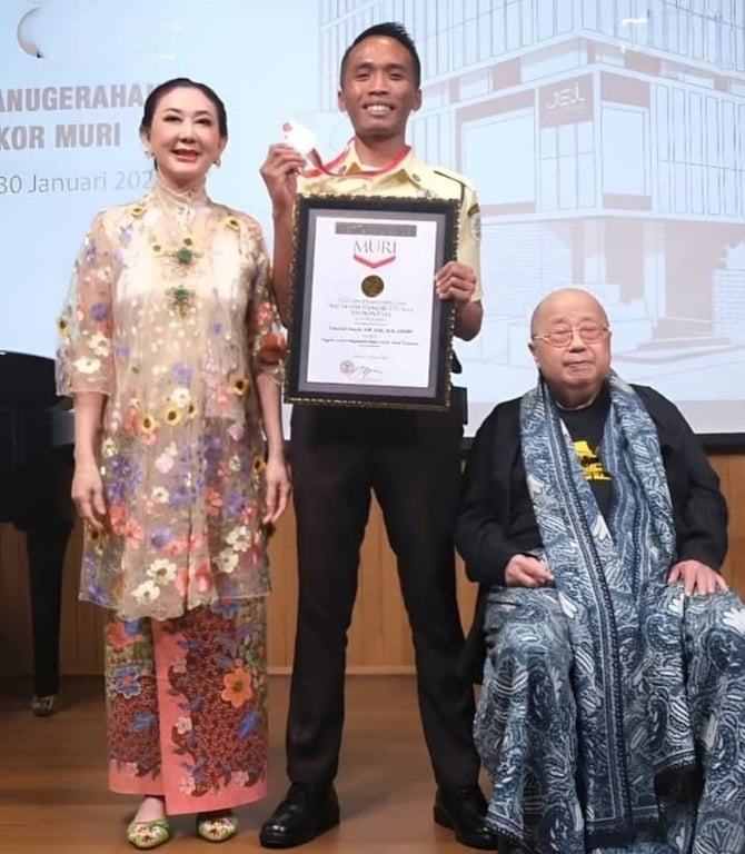 Membanggakan! Satpam BRI BO Tanjung Priok Region 6/Jakarta 1 Raih Rekor MURI sebagai Pembuat Karya Ilmiah Terbanyak