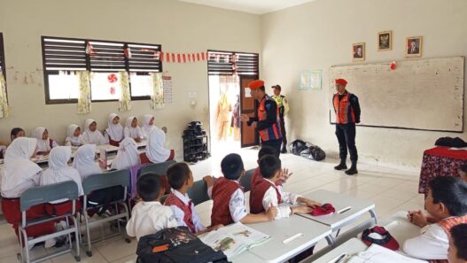 Utamakan Keselamatan Selama Bulan Ramadan, KAI Ingatkan Larangan Beraktivitas di Jalur Rel