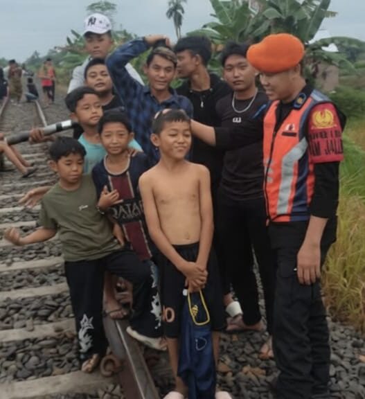 Jaga Keberkahan Ramadan, KAI Divre I Sumut Larang Vandalisme dan Ajak Masyarakat Hindari Ngabuburit di Jalur KA