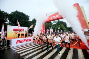 Dari Perayaan ke Aksi Nyata, 3.000 Enervon Family Immunity Kit  Disalurkan ke Tujuh Daerah di Indonesia