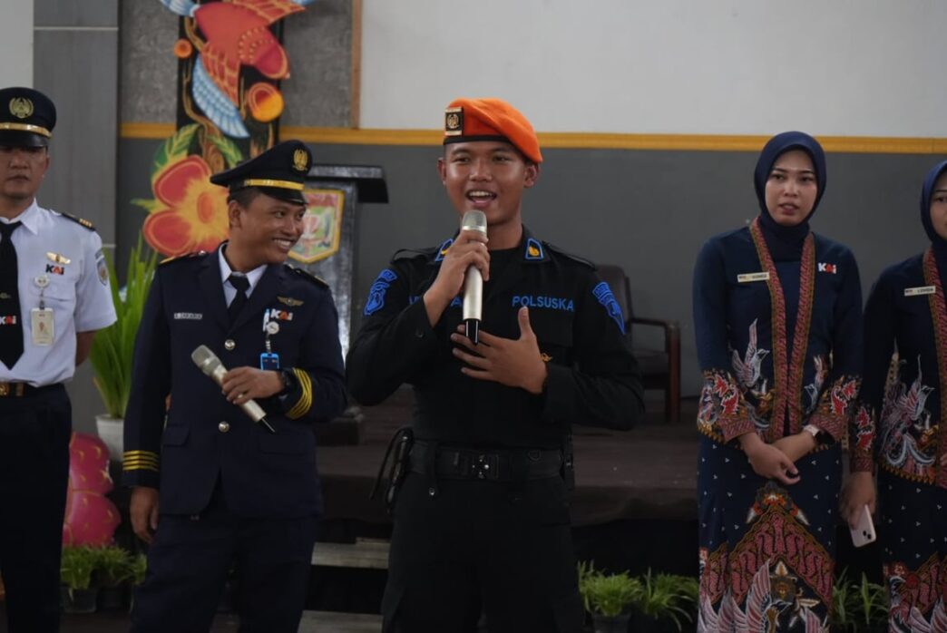Tingkatkan Kesadaran Keselamatan dan Antipelecehan, KAI Daop 9 Jember Edukasi 1.000 Siswa SMAN Kalisat