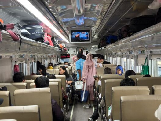 Hari Terakhir Periode Libur Imlek, Volume Penumpang KA di Stasiun Pekalongan Capai Empat Ribu Lebih