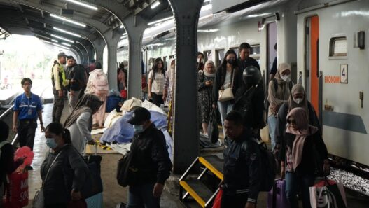 Libur Imlek Masih Berlanjut, Sisa Tiket di Daop 9 Jember Masih Tersedia untuk Beberapa Rute