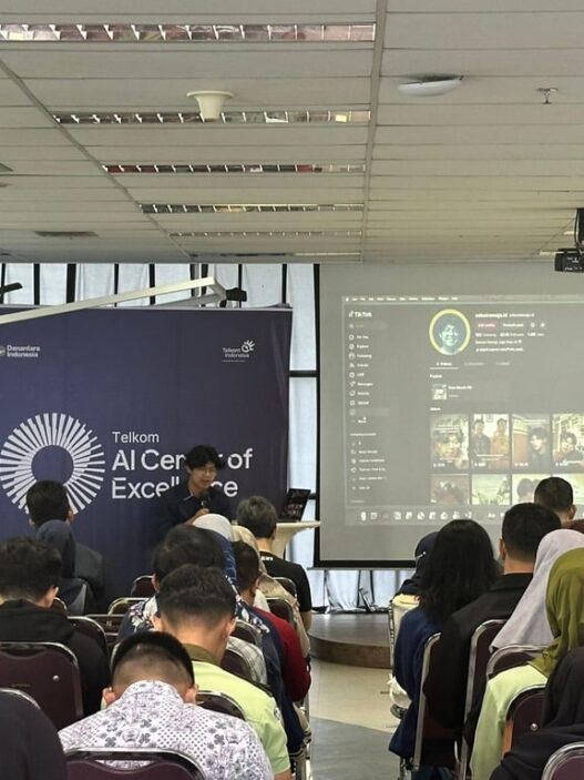 Telkom AI Center Bandung Bekali 49 UMKM dan Mahasiswa Kuasai Strategi Kreatif Konten Berbasis AI untuk Perkuat Daya Saing di Era Gig Economy