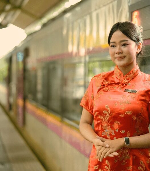 KAI Services Hadirkan Nuansa Imlek dalam Perjalanan Kereta Api