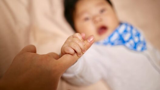 Panduan Skincare Bayi untuk Orang Tua Baru: Apa yang Perlu Disiapkan Sejak Awal