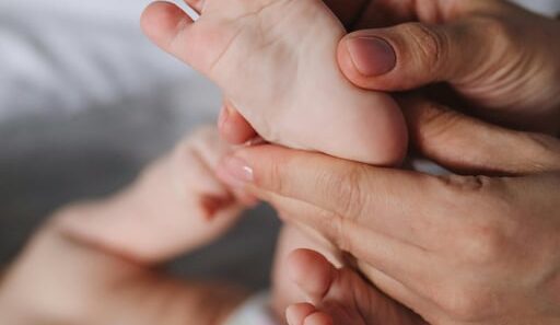 Eksim pada Bayi: Apa Penyebabnya dan Skincare Apa yang Aman Digunakan?