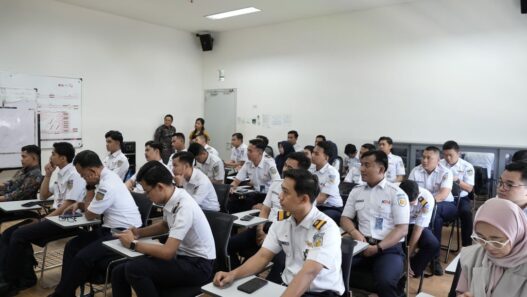 Jelang Angkutan Lebaran 2026, KAI Periksa Kesehatan Petugas LRT Jabodebek