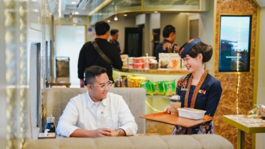 KAI Services Hadirkan Menu Spesial Loko Café di Kuliner Kereta Saat Angleb 2026
