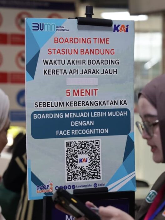 KAI Daop 2 Bandung Himbau Pelanggan Datang Lebih Awal ke Stasiun, Khusus Stasiun Bandung dan Stasiun Kiaracondong Boarding Ditutup 5 Menit Sebelum Jam Keberangkatan KA