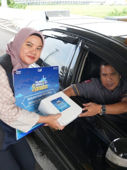 Ramadhan Penuh Berkah, Grup PT Pelindo Sinergi Lokaseva Salurkan Lebih dari 4.000 Bantuan Sosial bagi Masyarakat