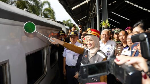 Wakil Gubernur Lampung Lepas 1.616 Peserta Mudik Gratis, Manfaatkan Layanan Kereta Api untuk Perjalanan Aman dan Nyaman