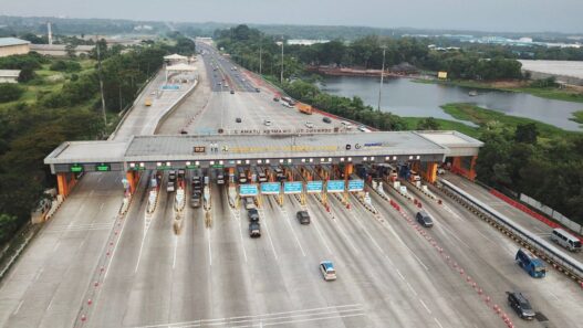Potongan Tarif Tol Berlaku Hari ini di Tol Trans Jawa, JTT Terus Pantau Lalu Lintas Melewati GT Cikampek Utama