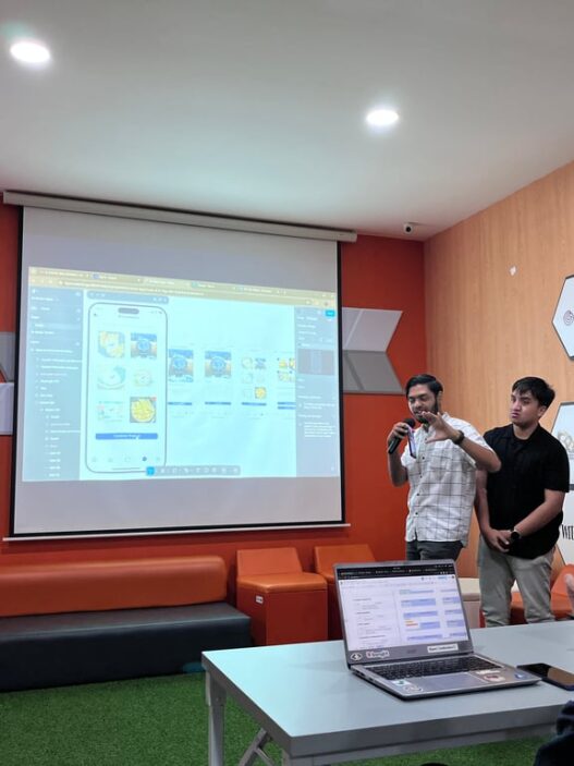 Telkom AI Center Makassar Gelar Mini Demo Day Tampilkan Solusi AI untuk Otomasi Workflow UMKM