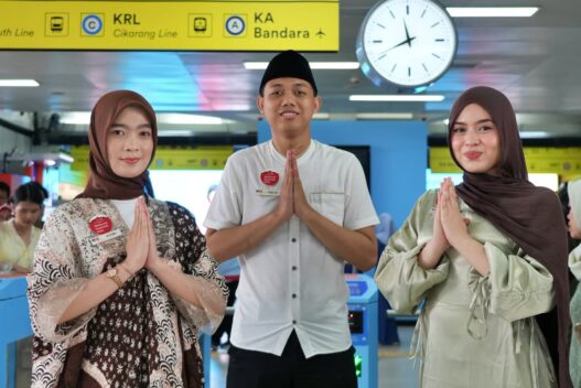 Hadirkan Nuansa Idulfitri di 18 Stasiun, LRT Jabodebek Ciptakan Pengalaman Perjalanan Lebaran yang Lebih Hangat