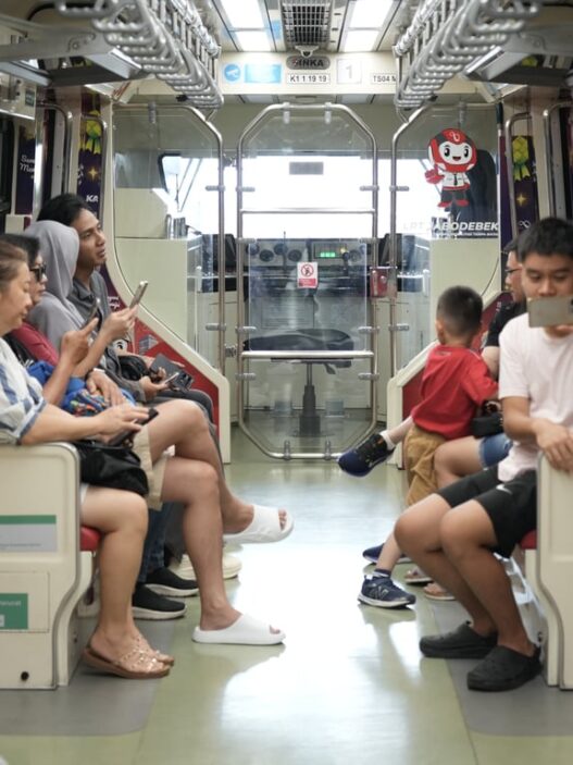 H1 & H2 Lebaran 2026 Pengguna LRT Jabodebek Melonjak Hingga 79 Persen
