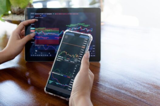 Peran Indikator dalam Membaca Sinyal Trading di Platform Digital