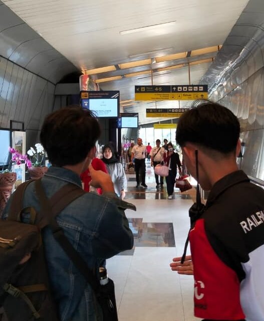 165 Relawan Dari Komunitas Railfans dan Pramuka Tinggalkan Libur Lebaran, Memilih Layani Pelanggan di wilayah KAI Daop 2 Bandung