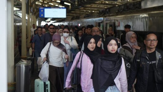 Kepadatan Arus Balik Lebaran Di Daop 2 Bandung Terpantau Merata, Kebijakan WFA dan Stimulus Diskon Tiket Jadi Faktor Pendorong