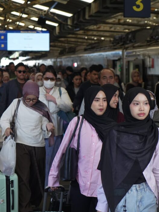 Kepadatan Arus Balik Lebaran Di Daop 2 Bandung Terpantau Merata, Kebijakan WFA dan Stimulus Diskon Tiket Jadi Faktor Pendorong