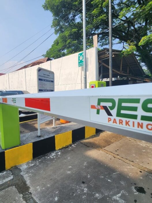 KAI Services Implementasikan COMBO to E-Parking, Perkuat Transformasi Digital dan Dukungan Ekosistem Layanan KAI