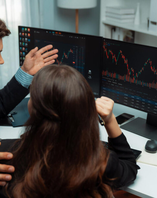 Bagaimana Konflik Internasional Mempengaruhi Pair Forex Utama: Analisis Ketegangan Iran-AS terhadap EUR/USD