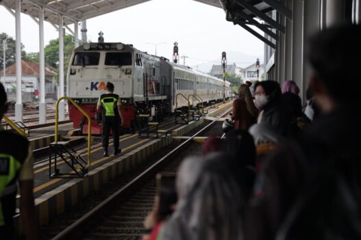 7 Stasiun Tersibuk di Daop 2 Bandung Selama Angkutan Lebaran 2026, Bandung dan Kiaracondong Dominasi Pergerakan Penumpang