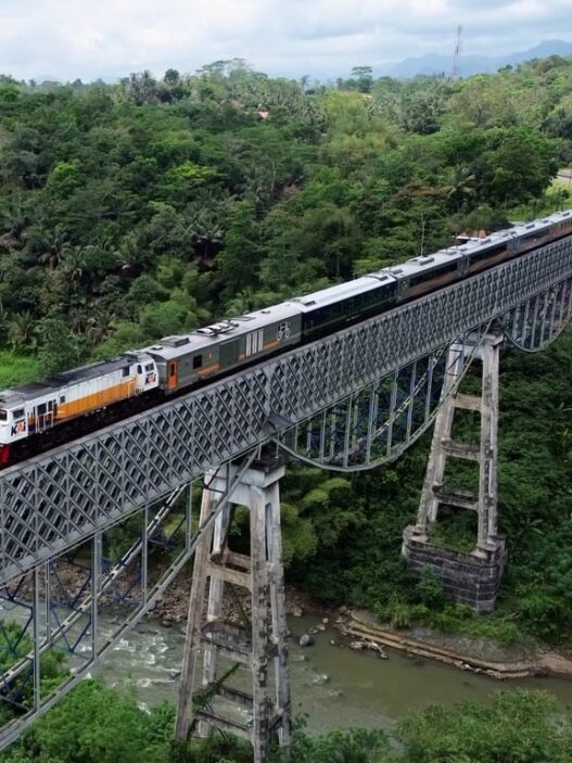 KAI Daop 2 Bandung Tanggapi Viral Jembatan Cirahong, Tekankan Prioritas Keselamatan Perjalanan KA