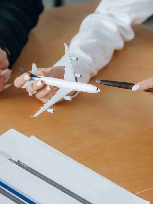 Urusan Bisnis Lancar, Cara Profesional Kirim Paket Ke Luar Negeri Berupa Dokumen Legal