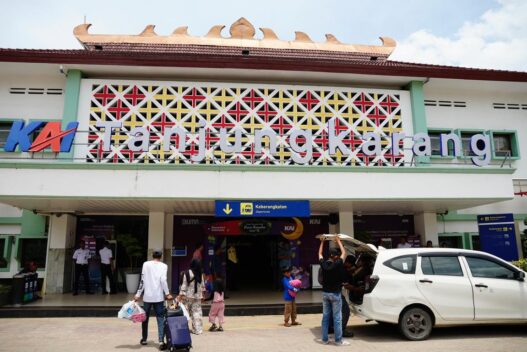 Pastikan Angkutan Lebaran Tetap Andal, KAI Divre IV Tanjungkarang Catat Tren Pertumbuhan Penumpang di Masa Angkutan Lebaran Tahun 2021–2026