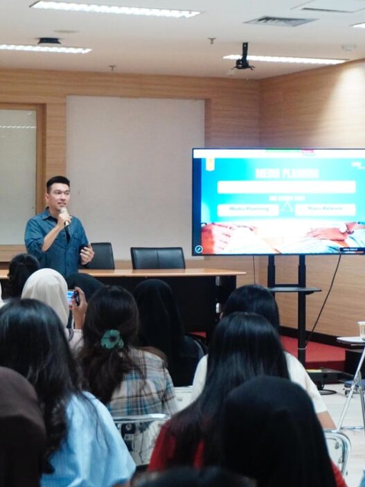 KAI Bandara Dorong Pemberdayaan SDM melalui Keterlibatan sebagai Dosen Tamu di Universitas Indonesia