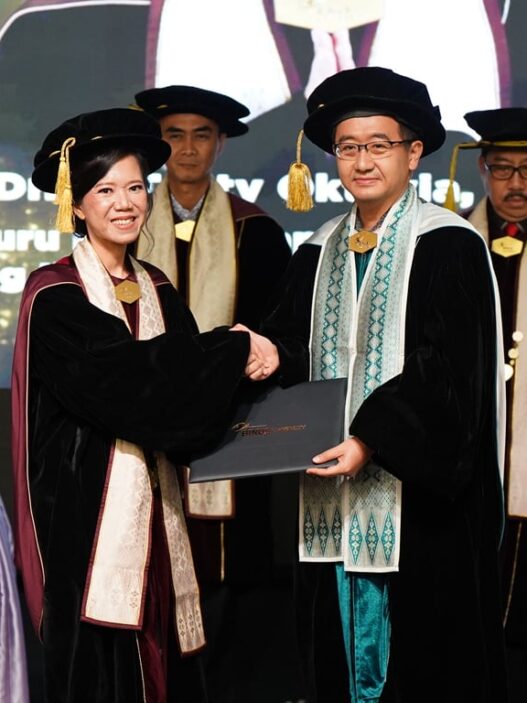 Saat AI Tak Bisa Berdiri Sendiri: BINUS Kukuhkan Prof. Tanty Oktavia, Soroti Pentingnya Human–AI Collaboration